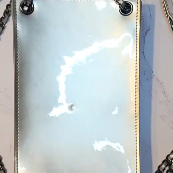 Chanel Silver Patent CC Crossbody phone holder Ruthenium hardware - Picture 9 of 12